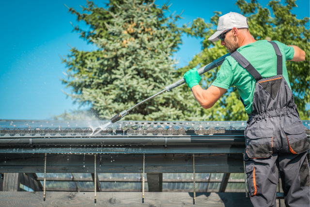 Eugene Rooftop Gutter Cleaning with power washer